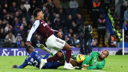 Oli Votkins pogađa protiv Čelsija (©Reuters)