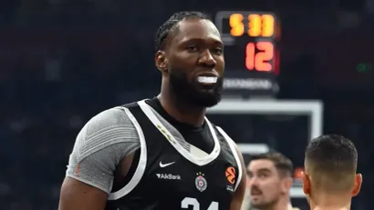 Bruno Fernando (© Starsport)