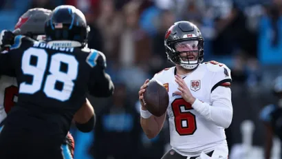 Bejker Mejfild (©AFP)