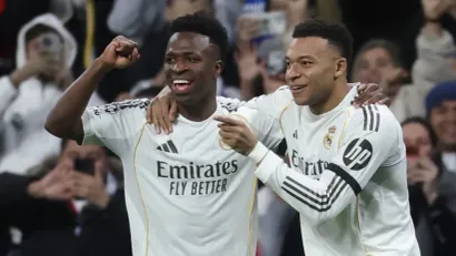 Vinisijus Žunior i Kilijan Embape (AFP)