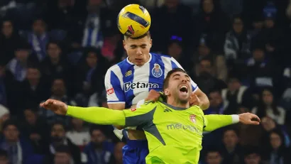 Tomane (desno) protiv Porta (©Reuters)