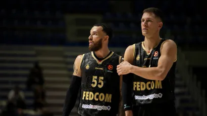 Nedović namestio ruku, pljuštale trojke