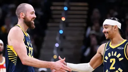 Džej Haf i Endrju Nembhard (AFP)