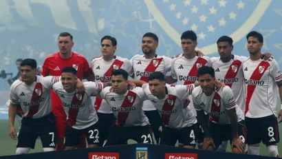 Fudbaleri River Plejta (©Reuters)