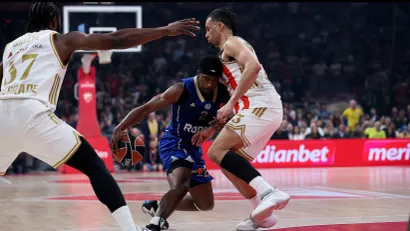 Džimi Klark u prodoru (Foto: Starsport)