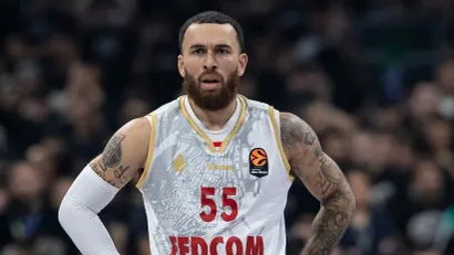 Majk Džejms (Starsport)