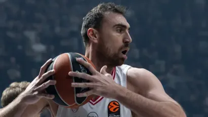 Nikola Milutinov (© Starsport)