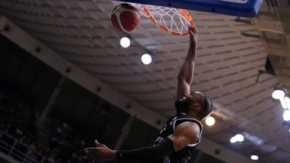 Bruno Fernando (Foto: Starsport)