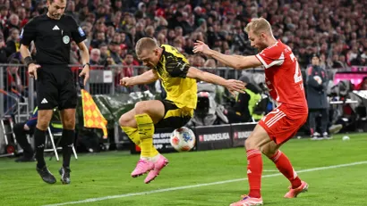 Julijan Rijerson (Dortmund) i Konrad Lajmer (Bajern)