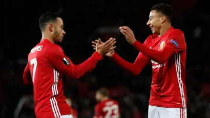 Memfis Depaj i Džesi Lingard (©Reuters)