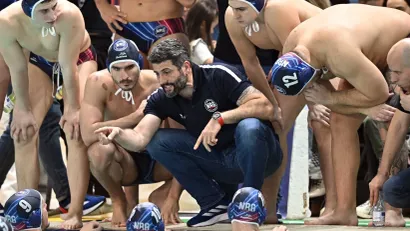 Aleksandar Šapić i vaterpolisti Novog Beograda (©MN Press)