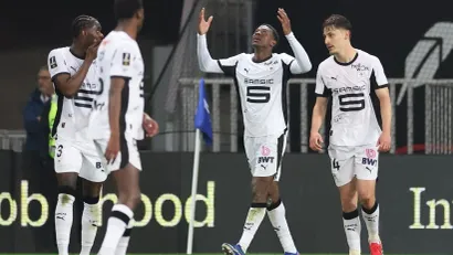 Fudbaleri Rena (©AFP)