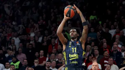 Najdžel Hejs Dejvis (Starsport)