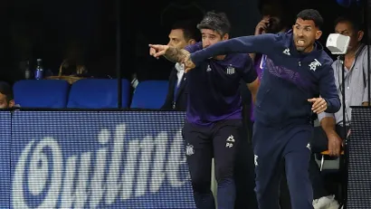 Karlos Tevez (©AFP)