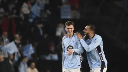 Viliot Svedberg i Borha Iglesijas (©AFP)