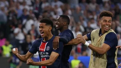 ©AFP (Majulu slavi sa Dembeleom i Dueom) 