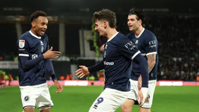 Mihailo Ivanović sa saigračima (©Reuters)