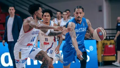 Olivije Hanlan i Ahmad Rori (©ABA liga - Igokea/Marija Vuruna)