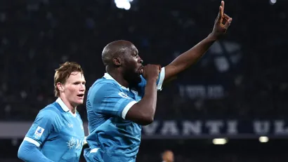 Romelu Lukaku i Skot Mektomini (©Reuters)