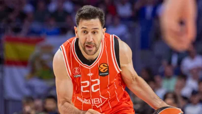 Vasilije Micić (Guliver)