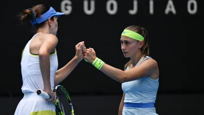 Aleksandra Krunić i Ana Danilina (©Reuters)