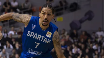Olivije Henlan (Star Sport)