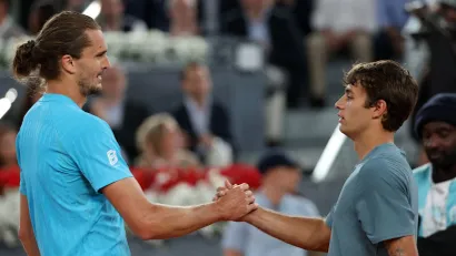 Aleksander Zverev i Flavio Koboli (Reuters)