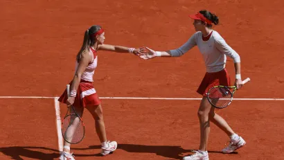 Aleksandra Krunić i Ana Danilina (Reuters)
