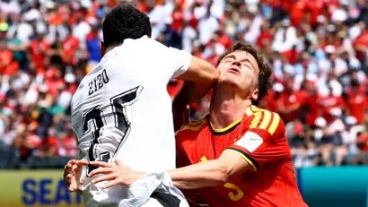 Zizo i De Kajper u duelu Egipta i Belgije (@Reuters)