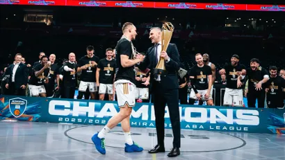 Milija Vojinović i Klemen Prepelič (©ABA liga - Dragana Stjepanović/Partizan Mozzart Bet)