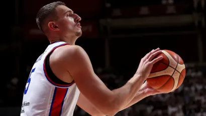 Nikola Jović (© Starsport)