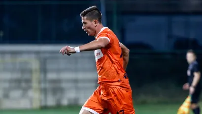 Napadač Mornara Stefan Denković (©Starsport)