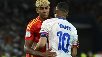 Lamin Jamal (Španija) i Kilijan Embape (Francuska)
