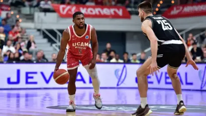 Dejvid Dedžulijus (©FIBA Basketball)
