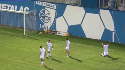 Hoze Mulato (desno) proslavlja vodeći pogodak u Gornjem Milanovcu (©YouTube)
