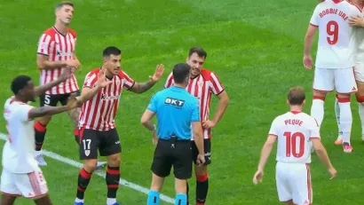 Trenutka kada je Juri Berčiče dobio direktan crveni karton (©Twitter)