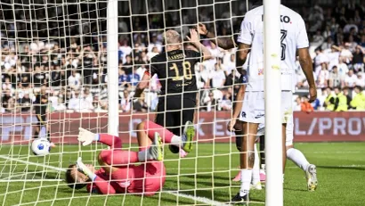 Prvi gol Ajaksa (@AFP)