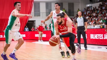 © FIBA
