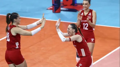 Slavlje odbojkašica Turske (©CEV)