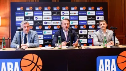 Ostoja Mijailović i Dubravko Kmetović (©ABA liga/Ales Fevzer)