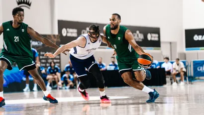 Aleksa Avramović i Eli Okobo (©Dubai BC)