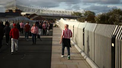 Svi putevi vode ka Stadionu svetlosti (©Reuters)
