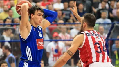 Dario Šarić u dresu Cibone (© Starsport)