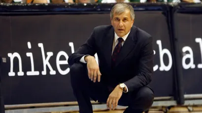 Željko Obradović kao trener Panatinaikosa (© Starsport)
