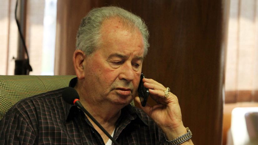 "Grondona"