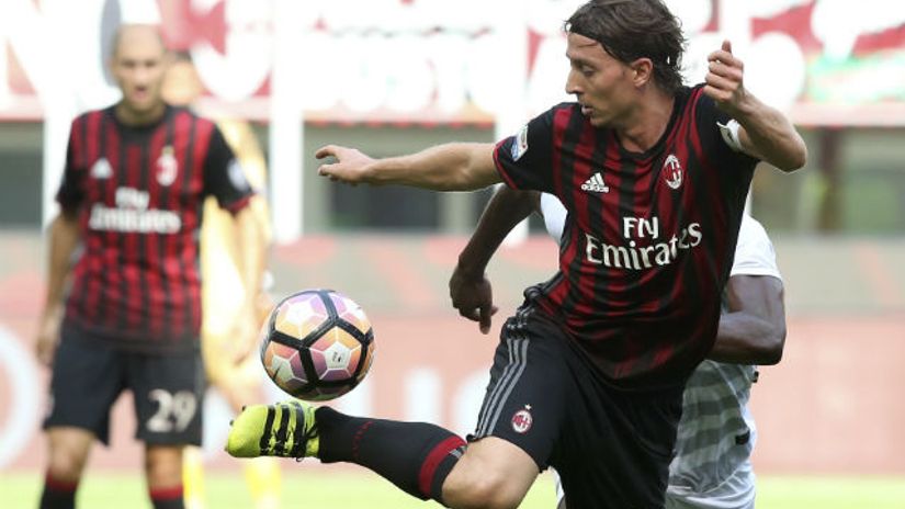 "Montolivo"