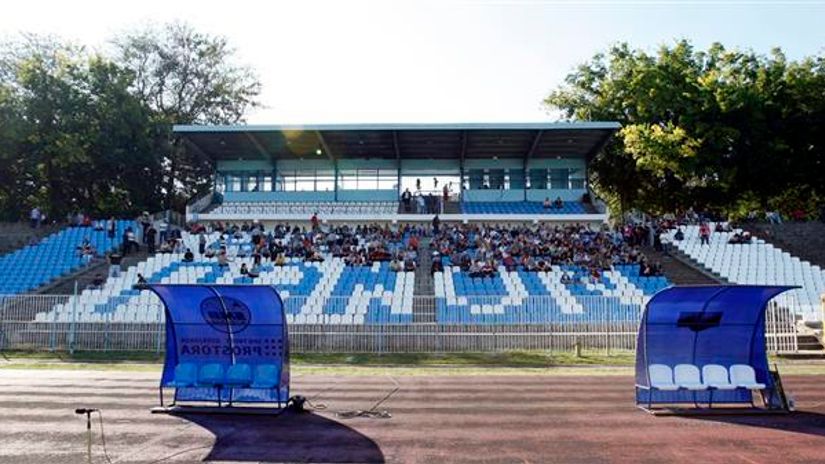 "Gradski stadion u Subotici"