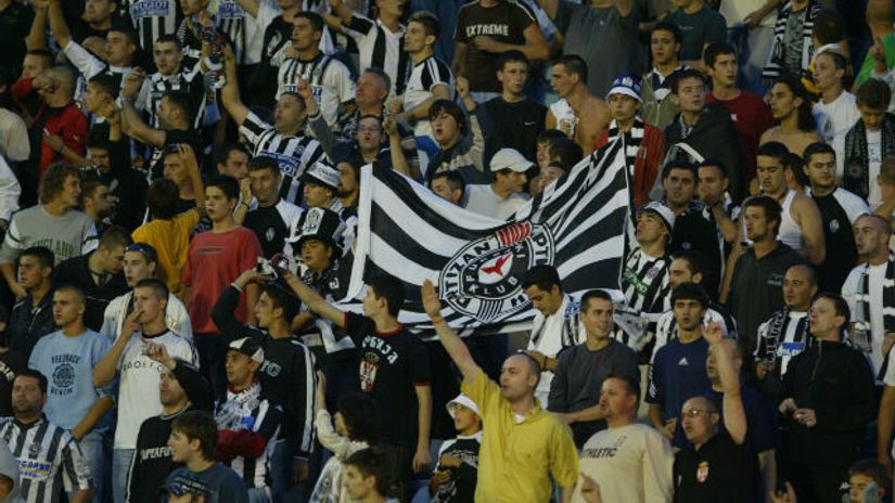 "Partizanovi navijači tokom prvog meča sa Groningenom 2006."