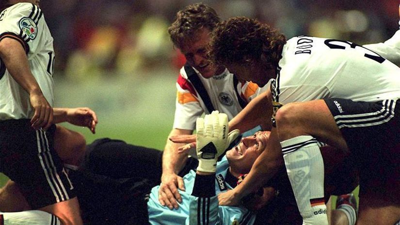 "Nemci slave pobedu nad Engleskom u polufinalu EURA 1996."