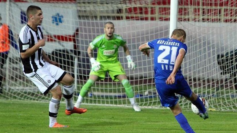 "Saša Marjanović daje gol"